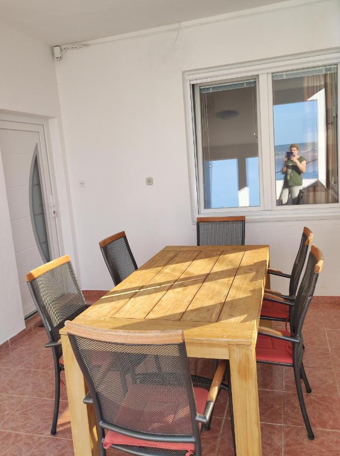 Apartments Veni Up Starigrad Paklenica Exterior photo