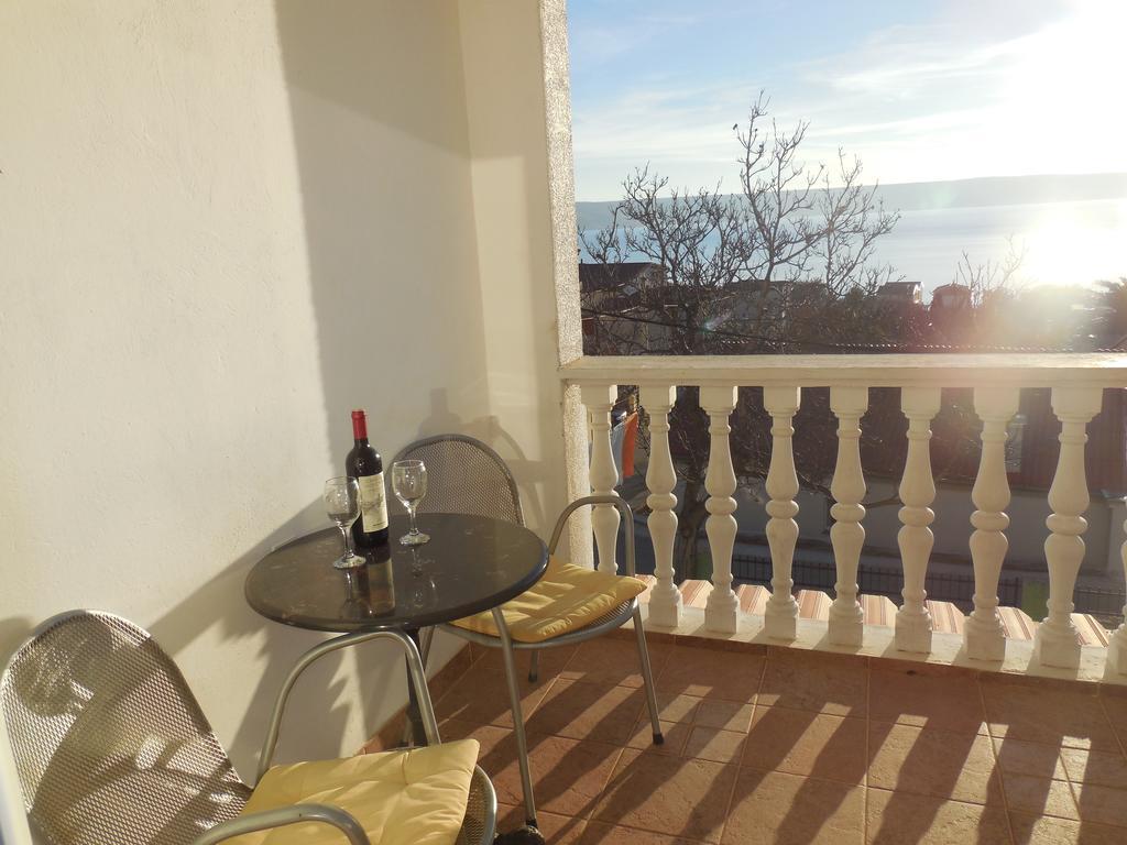 Apartments Veni Up Starigrad Paklenica Exterior photo